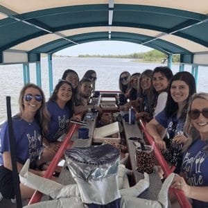 Fiesta en barco a pedales para despedidas de soltera