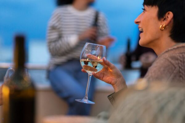 Cata de vinos para despedidas de soltera - Imagen 4