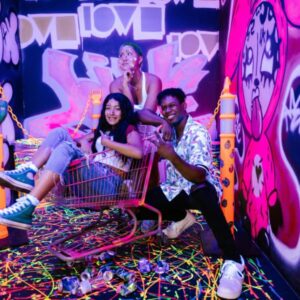 ¡Vive una despedida única con nuestro Taller de Graffiti!